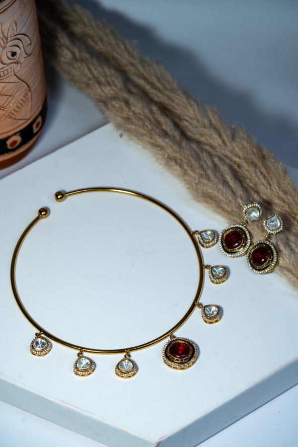 Zariya Regal Drop Choker