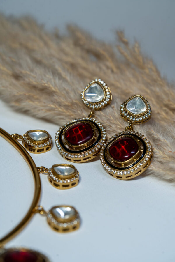 Zariya Regal Drop Choker
