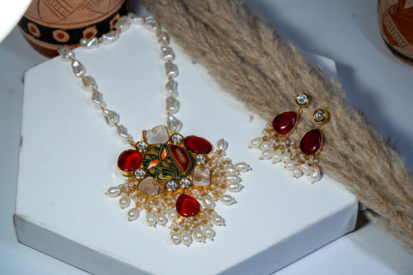 Royal Rajwadi Pearl Necklace Set