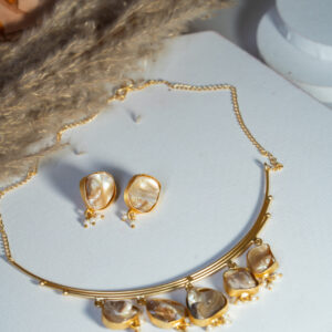 Aahana Baroque Pearl Set