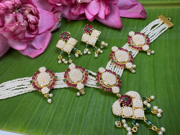 Ratnakshi Raani Set