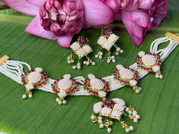 Ratnakshi Raani Set
