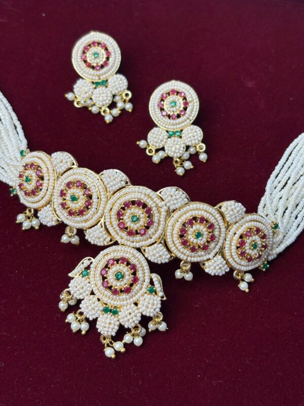 Rajsheela Moti Chakar Haar