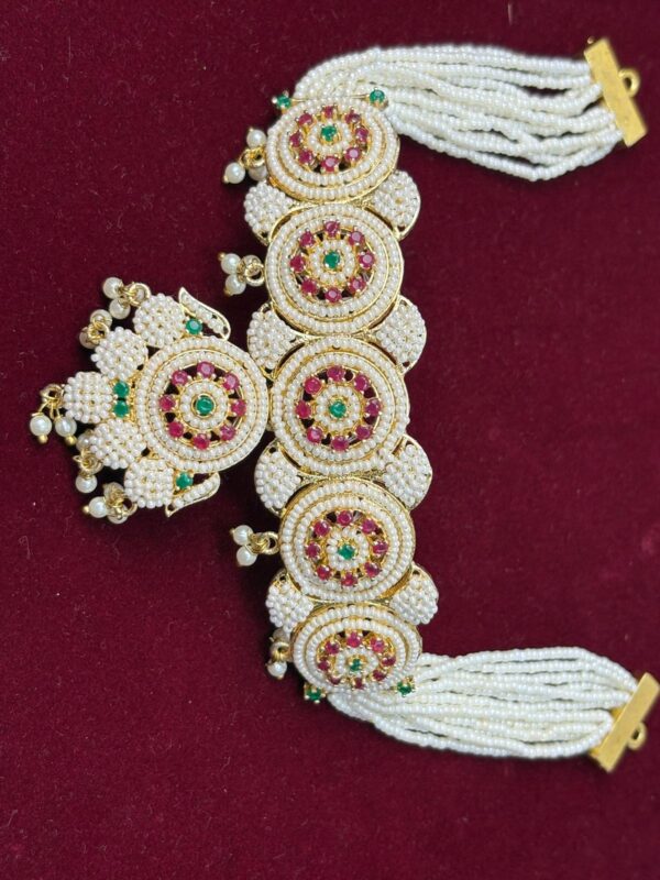 Rajsheela Moti Chakar Haar