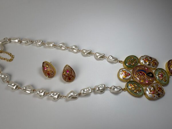 Rangrez Meena Pearl Set
