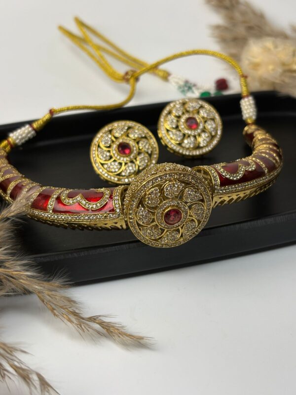 Gulnaar Royale Choker