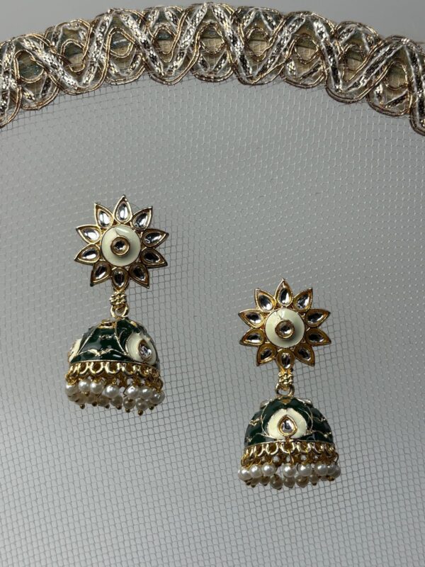 Regal Meena Bloom Set