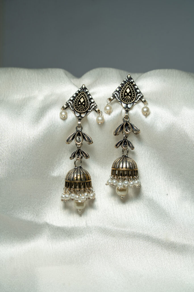 Paisley Pearl Jhumka